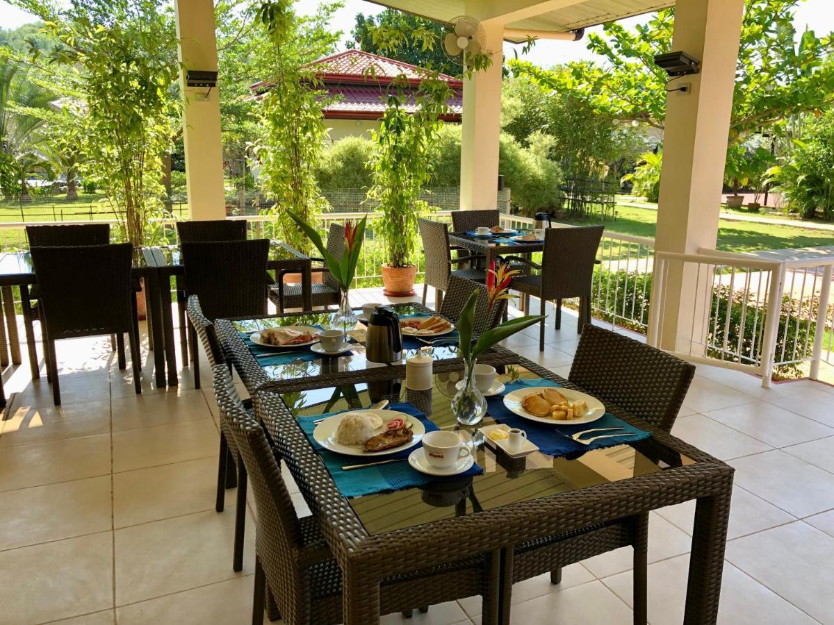 Strutz Art Garden Resort Bangued Dış mekan fotoğraf